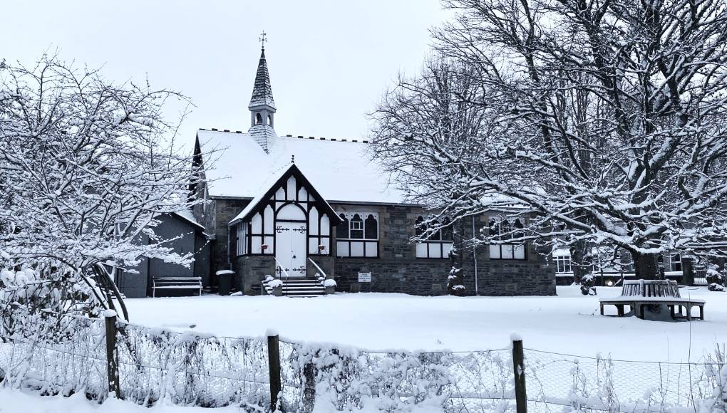 Snowy scene. Posted by Dizzy Daff