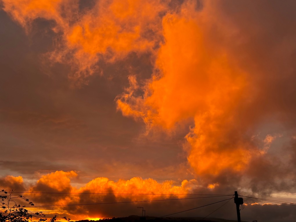 Very firey sunset this evening as the front clears. Posted by toppiker60