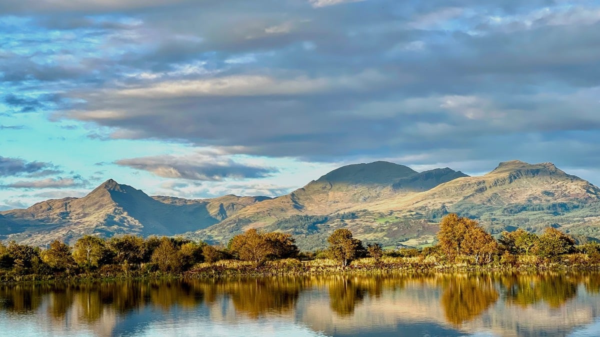 Porthmadog last month after a very wet day. Posted by toppiker60